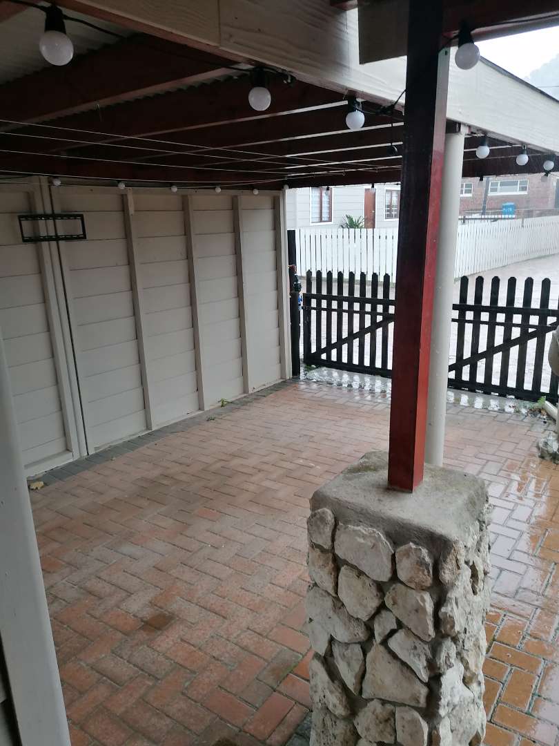 2 Bedroom Property for Sale in Franschhoek Western Cape